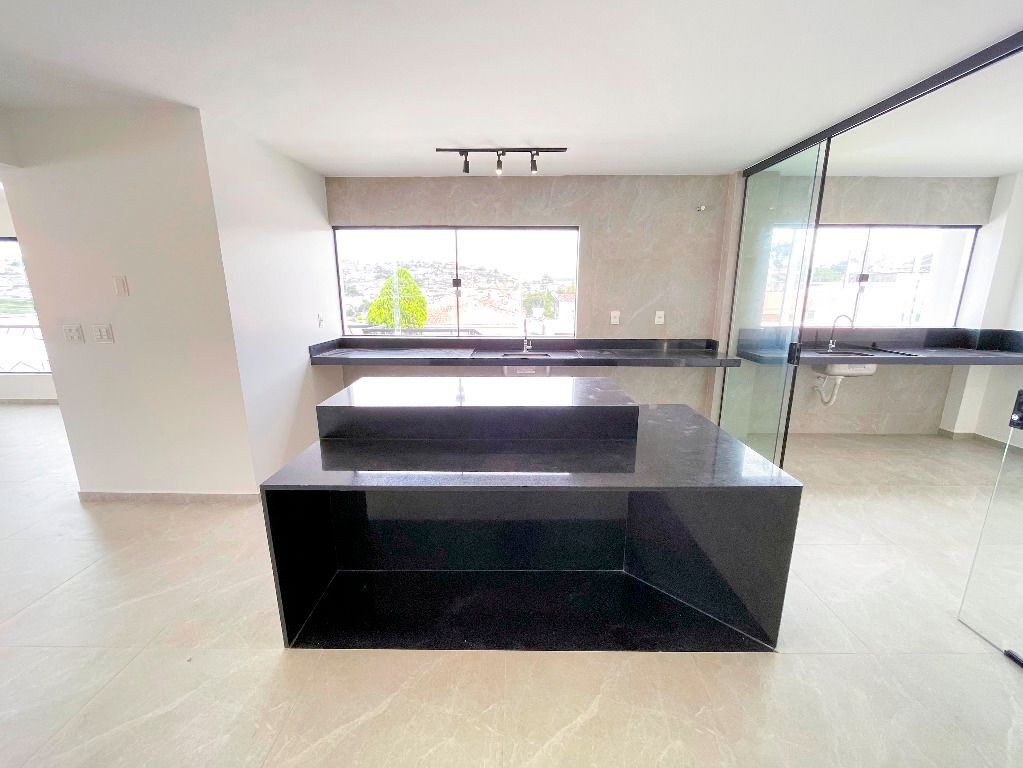 Imagens do imóveis Casa com 4 quartos à venda, 274 m² por R$ 1.400.000 - Heliópolis - Garanhuns/PE