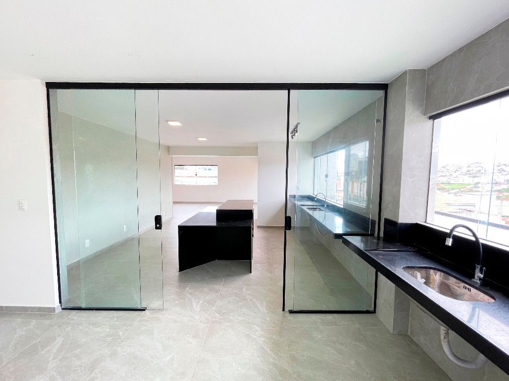 Casa com 4 quartos à venda, 274 m² por R$ 1.400.000 - Heliópolis - Garanhuns/PE