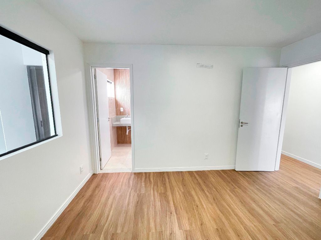 Casa com 4 quartos à venda, 274 m² por R$ 1.400.000 - Heliópolis - Garanhuns/PE