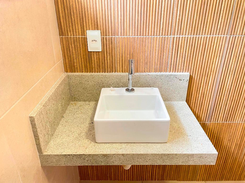 Casa com 4 quartos à venda, 274 m² por R$ 1.400.000 - Heliópolis - Garanhuns/PE