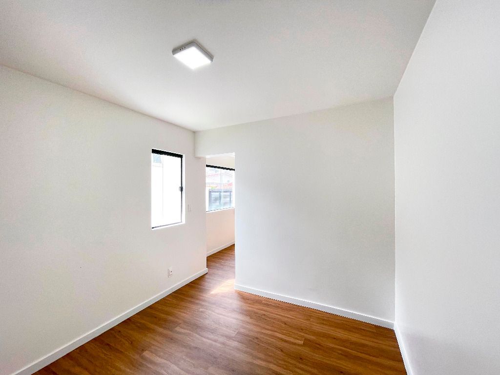 Casa com 4 quartos à venda, 274 m² por R$ 1.400.000 - Heliópolis - Garanhuns/PE