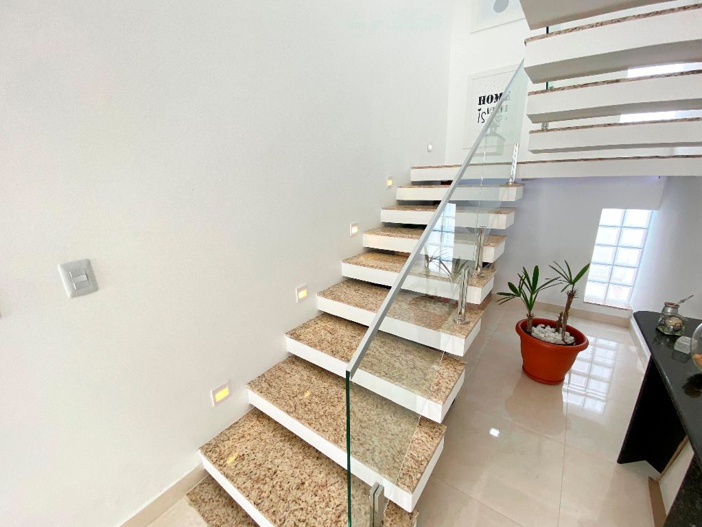 Imagens do imóveis Casa com 4 quartos à venda, 460 m² por R$ 1.400.000 - Condomínio Morada Nobre - Garanhuns/PE