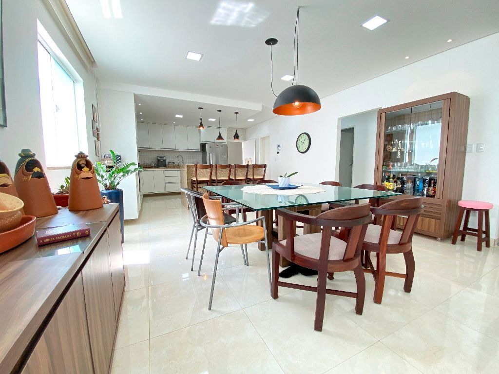 Imagens do imóveis Casa com 4 quartos à venda, 460 m² por R$ 1.400.000 - Condomínio Morada Nobre - Garanhuns/PE