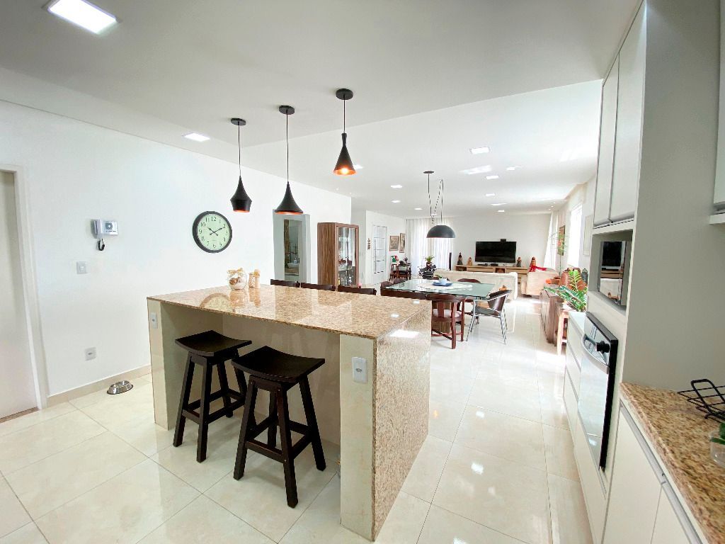 Imagens do imóveis Casa com 4 quartos à venda, 460 m² por R$ 1.400.000 - Condomínio Morada Nobre - Garanhuns/PE