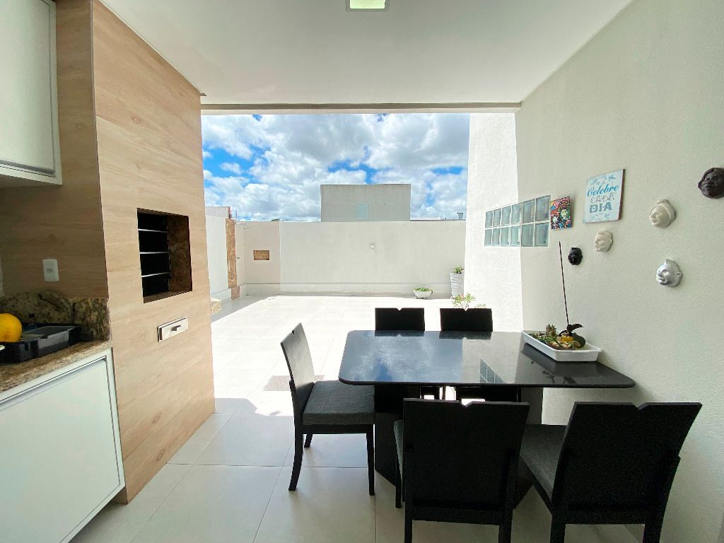 Imagens do imóveis Casa com 4 quartos à venda, 460 m² por R$ 1.400.000 - Condomínio Morada Nobre - Garanhuns/PE