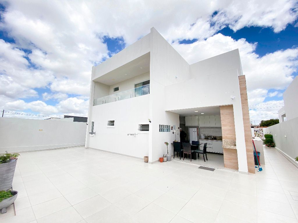 Imagens do imóveis Casa com 4 quartos à venda, 460 m² por R$ 1.400.000 - Condomínio Morada Nobre - Garanhuns/PE
