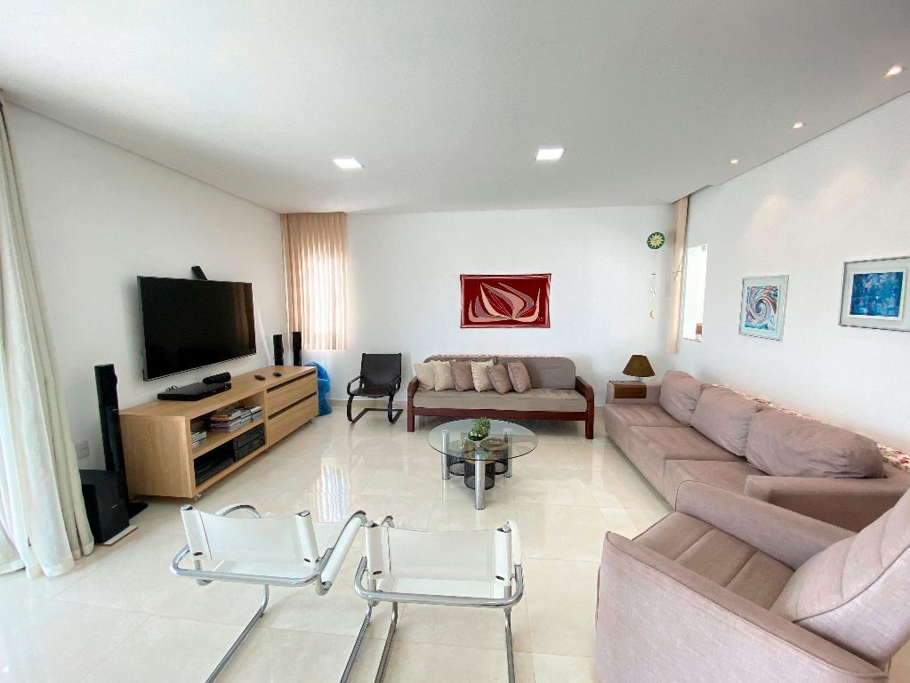 Casa com 4 quartos à venda, 460 m² por R$ 1.400.000 - Condomínio Morada Nobre - Garanhuns/PE