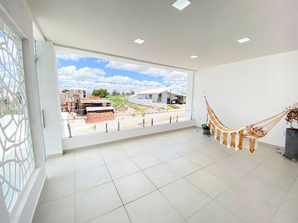 Casa com 4 quartos à venda, 460 m² por R$ 1.400.000 - Condomínio Morada Nobre - Garanhuns/PE
