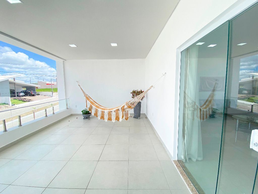 Casa com 4 quartos à venda, 460 m² por R$ 1.400.000 - Condomínio Morada Nobre - Garanhuns/PE