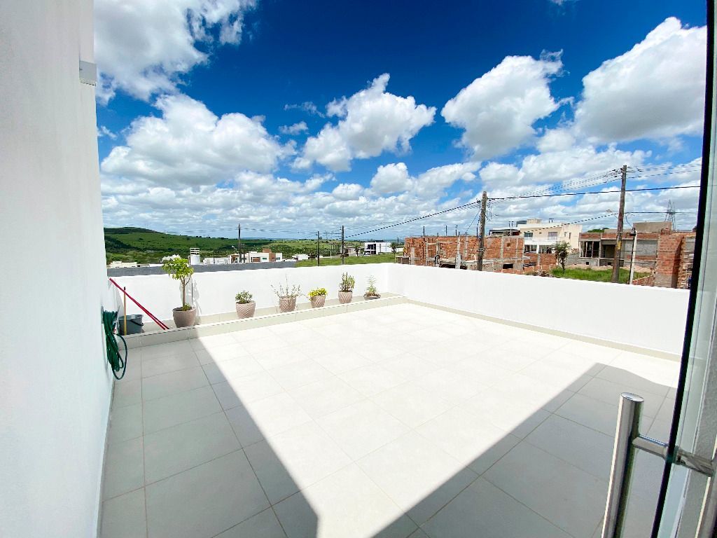 Casa com 4 quartos à venda, 460 m² por R$ 1.400.000 - Condomínio Morada Nobre - Garanhuns/PE