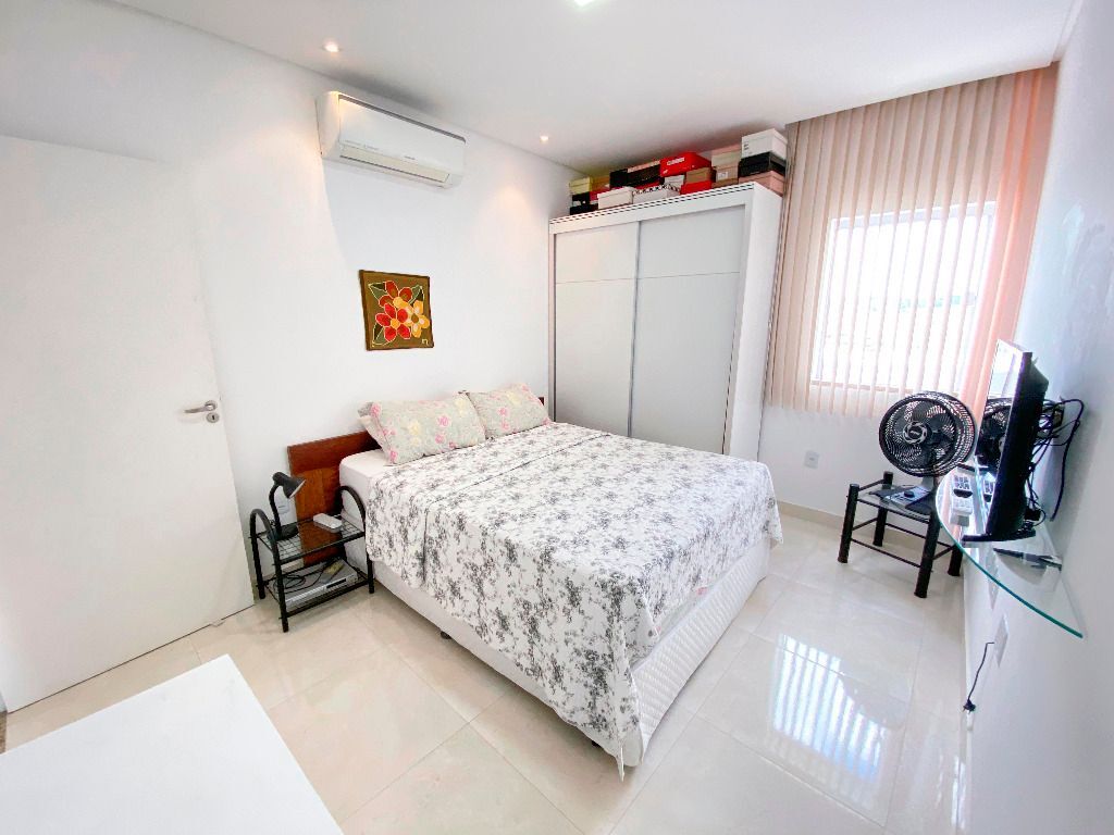 Casa com 4 quartos à venda, 460 m² por R$ 1.400.000 - Condomínio Morada Nobre - Garanhuns/PE