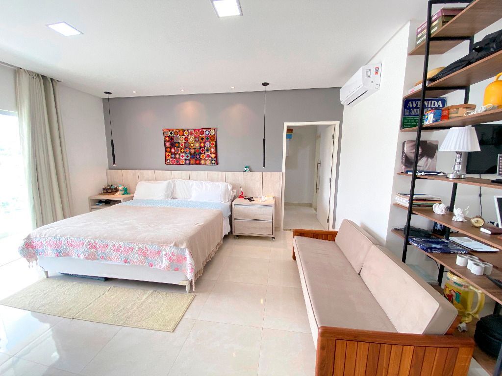 Casa com 4 quartos à venda, 460 m² por R$ 1.400.000 - Condomínio Morada Nobre - Garanhuns/PE