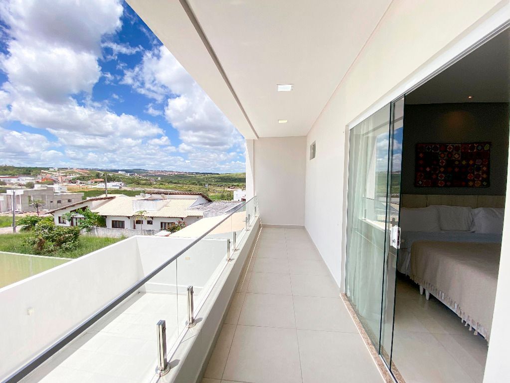 Casa com 4 quartos à venda, 460 m² por R$ 1.400.000 - Condomínio Morada Nobre - Garanhuns/PE