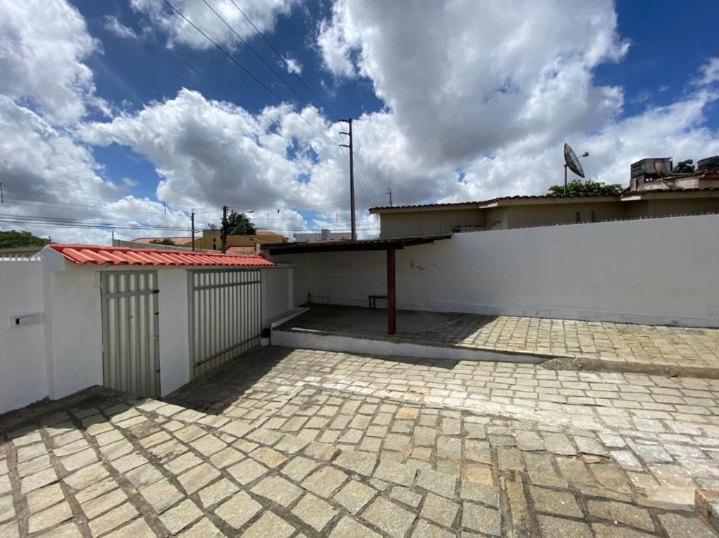 Imagens do imóveis Casa com 4 quartos à venda, 153 m² por R$ 600.000 - Dom Thiago Postma - Garanhuns/PE
