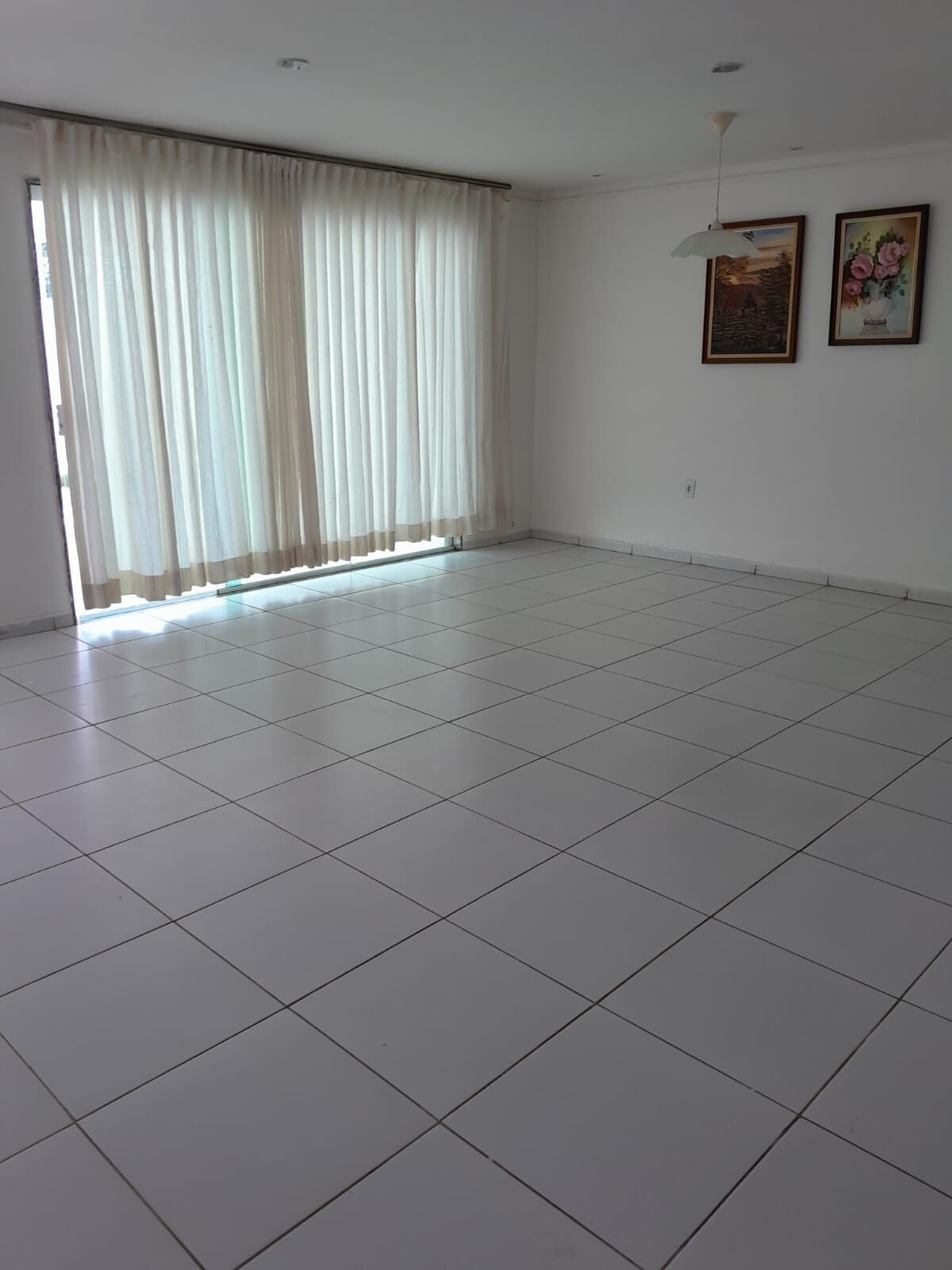 Casa Alto Padrão aluguel por R$ 3.500,00 Bairro Francisco Simão dos Santos prox a quarta igreja