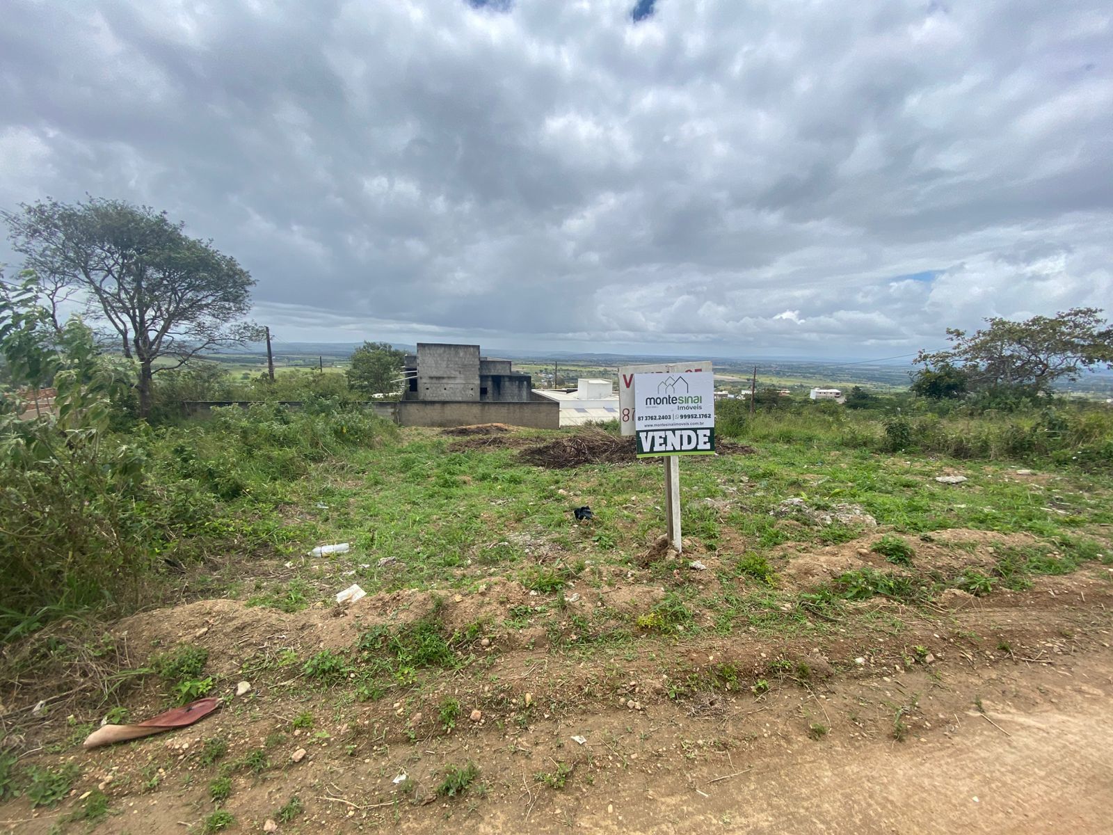 Imagens do imóveis Terreno à venda no Loteamento Arco Iris  em Garanhuns/PE