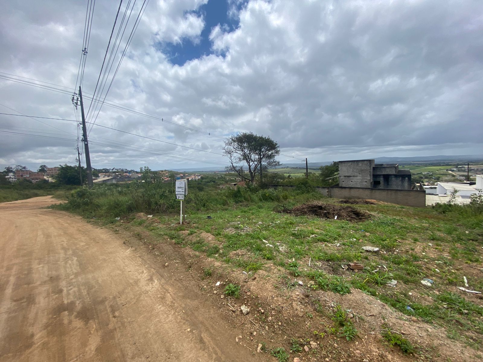 Imagens do imóveis Terreno à venda no Loteamento Arco Iris  em Garanhuns/PE