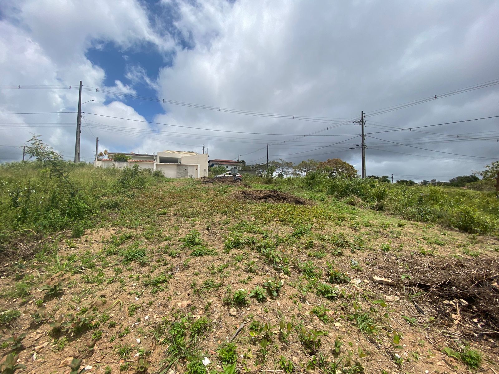 Imagens do imóveis Terreno à venda no Loteamento Arco Iris  em Garanhuns/PE