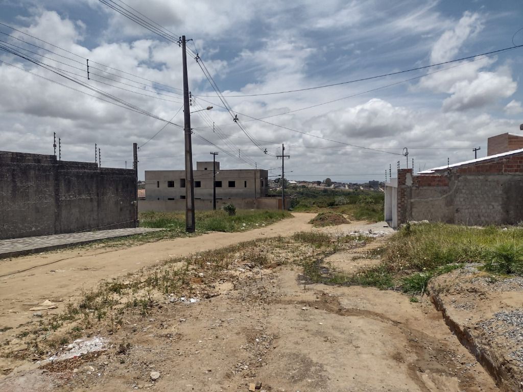Imagens do imóveis Terreno à venda, 120 m² por R$ 38.000 - Dom Hélder Câmara - Garanhuns/PE