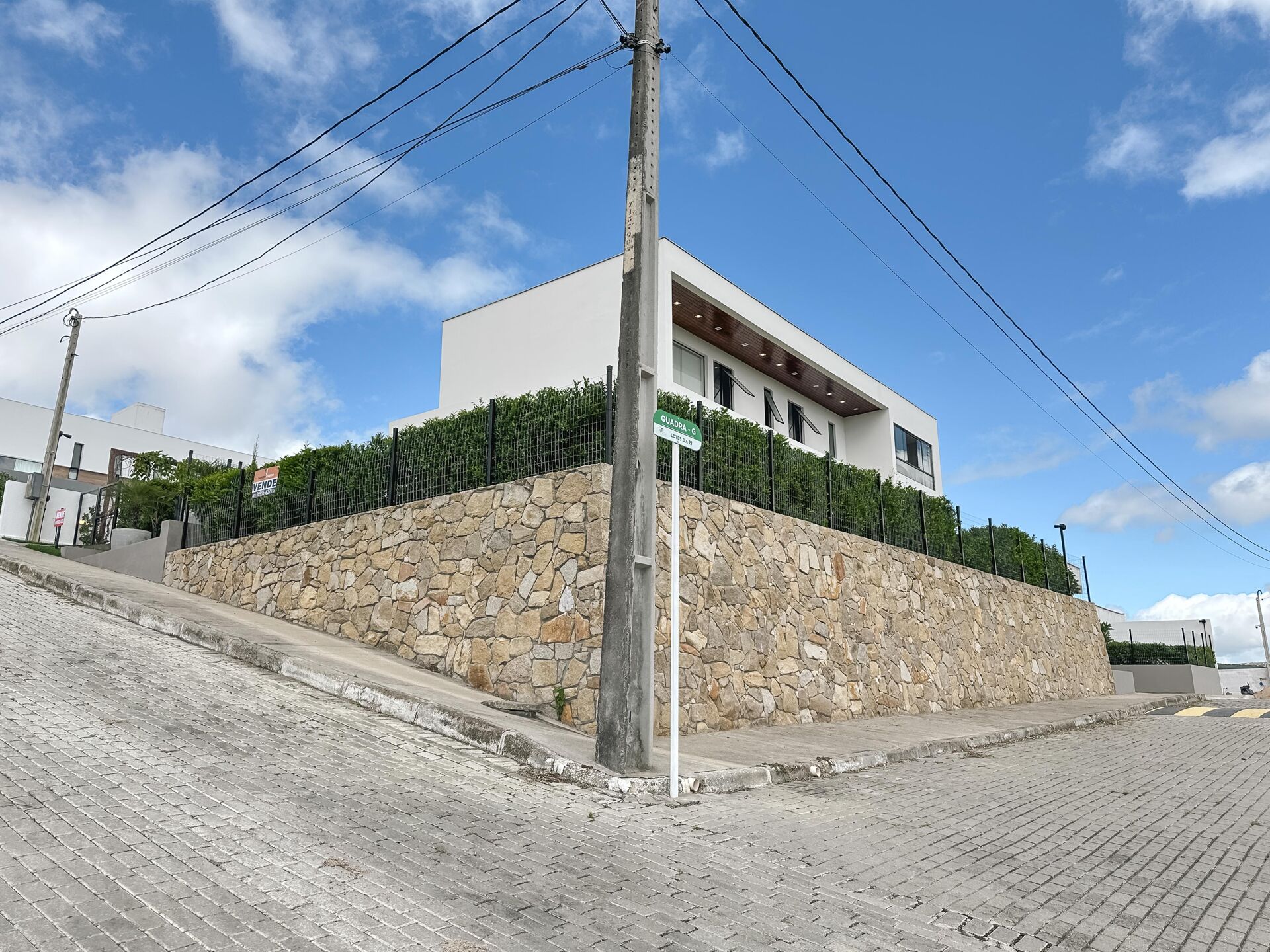 Imagens do imóveis Casa Alto Padrão a venda por R$ 1.350.000,00 no Condominio Ville De Fluers