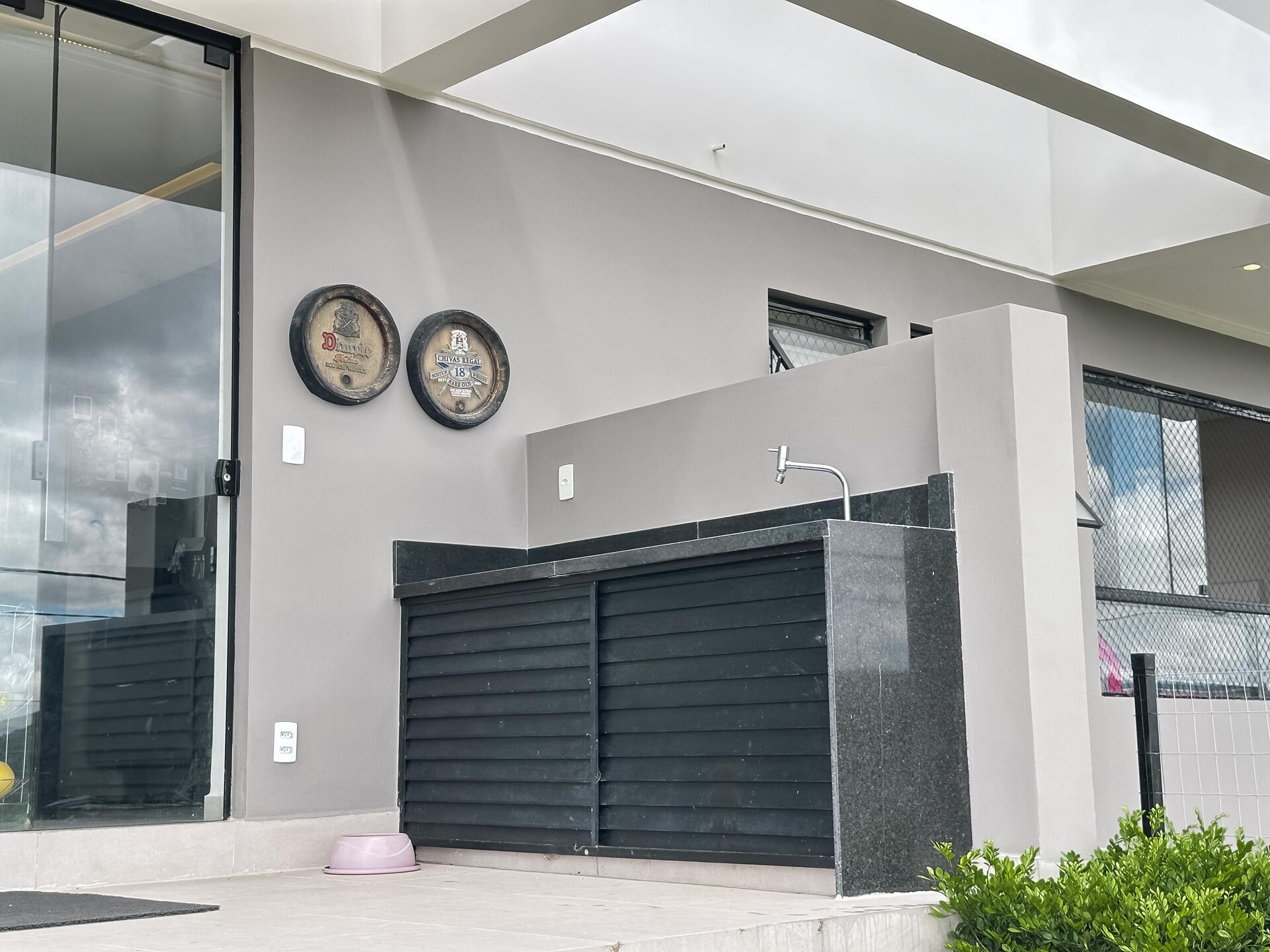 Imagens do imóveis Casa Alto Padrão a venda por R$ 1.350.000,00 no Condominio Ville De Fluers