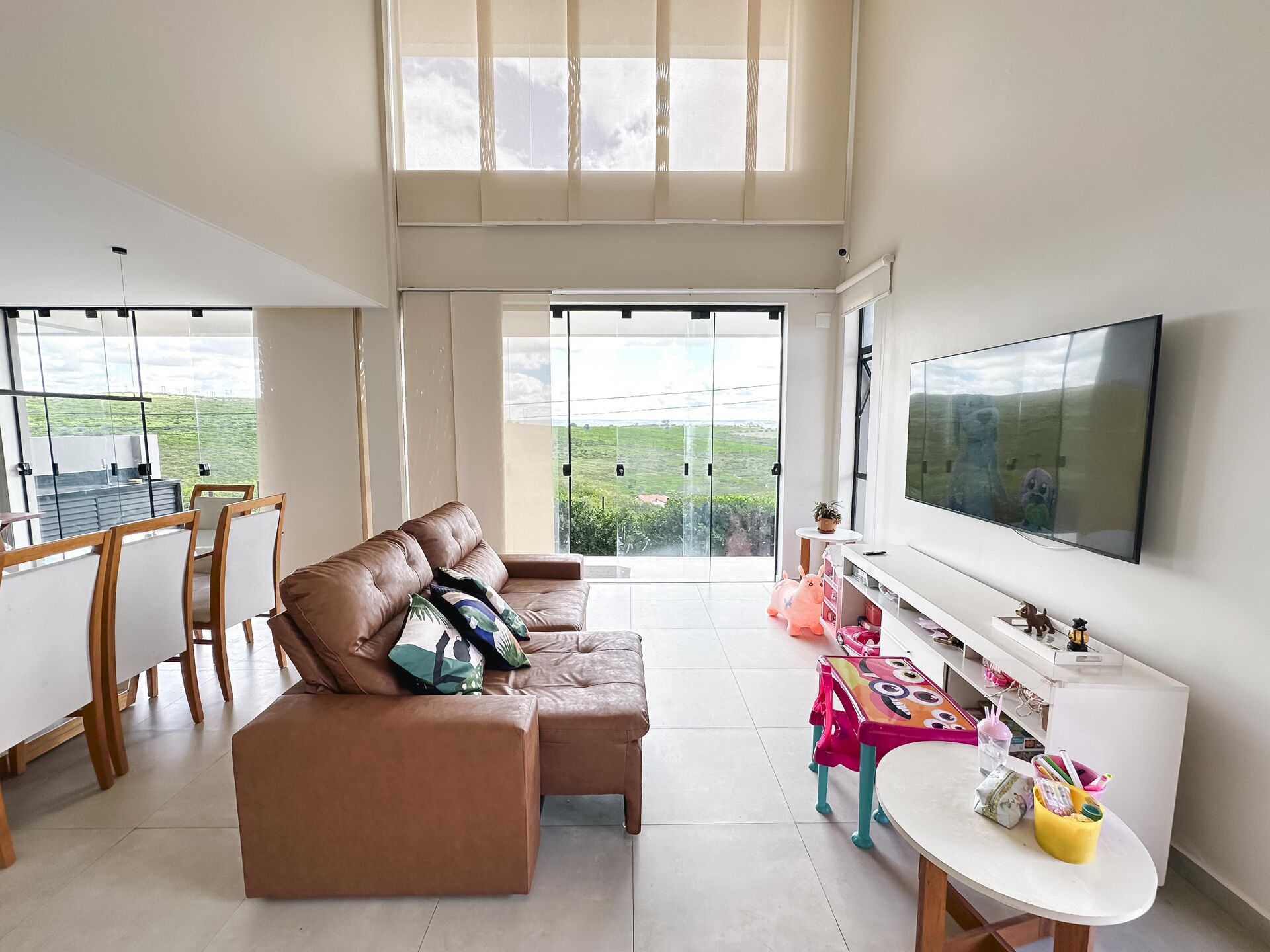 Casa Alto Padrão a venda por R$ 1.350.000,00 no Condominio Ville De Fluers