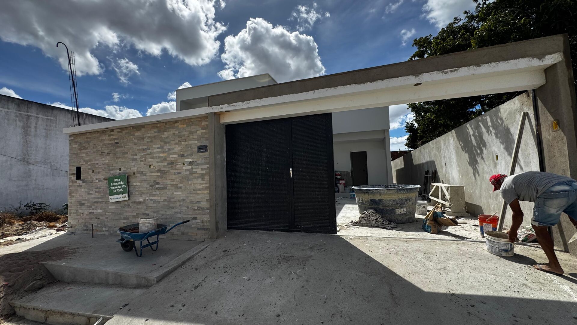 Imagens do imóveis adrão à venda no bairro Severiano Moraes Filho em Garanhuns-PE por 400.000,00