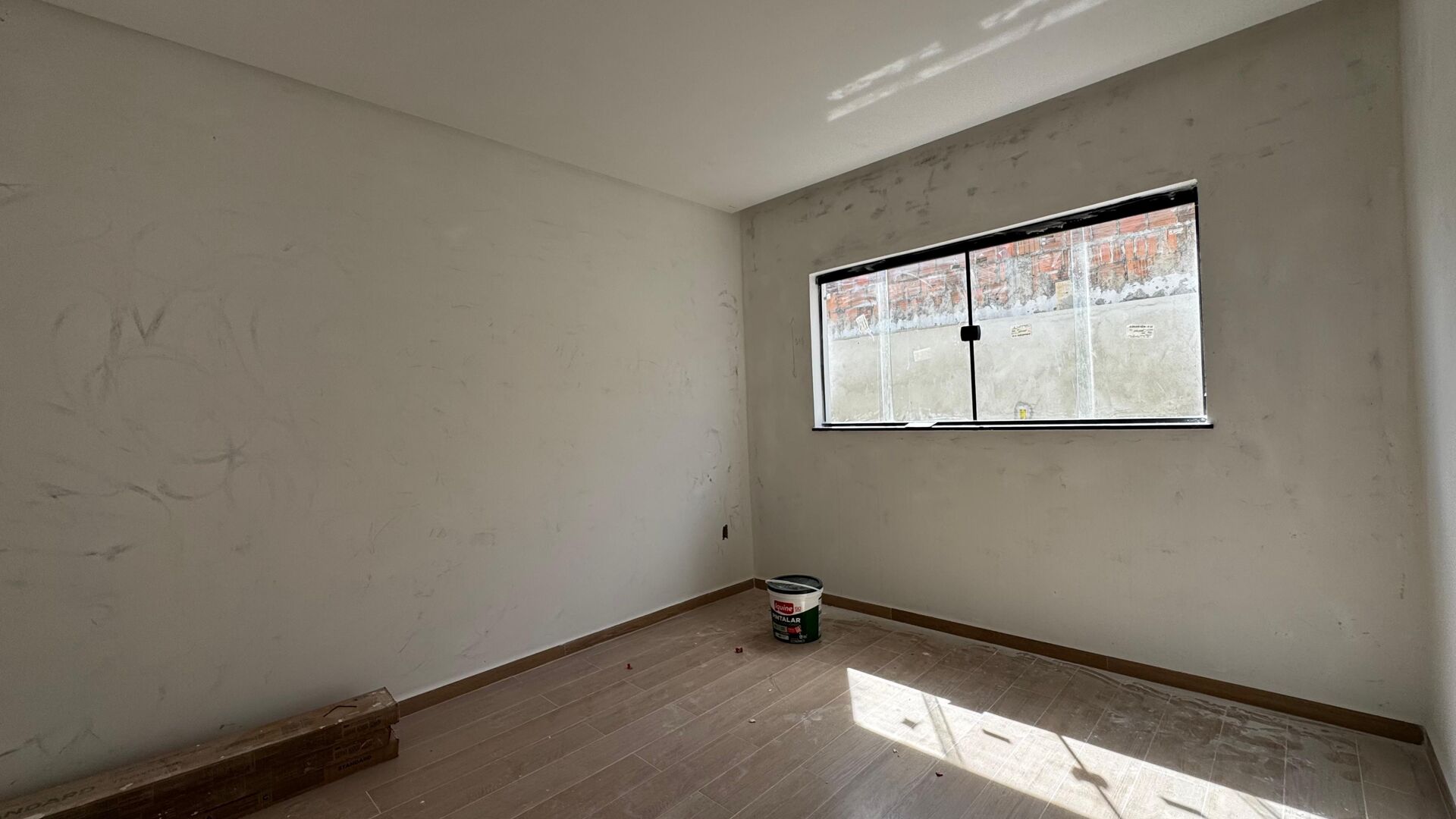 Imagens do imóveis adrão à venda no bairro Severiano Moraes Filho em Garanhuns-PE por 400.000,00