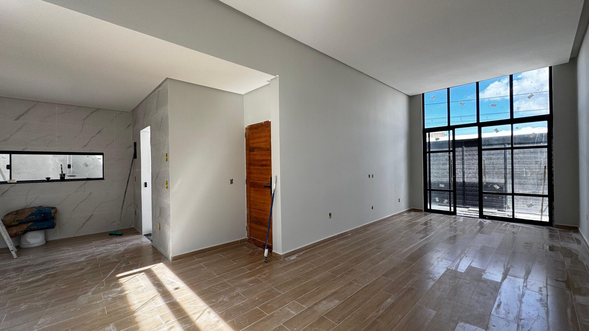 Imagens do imóveis adrão à venda no bairro Severiano Moraes Filho em Garanhuns-PE por 400.000,00