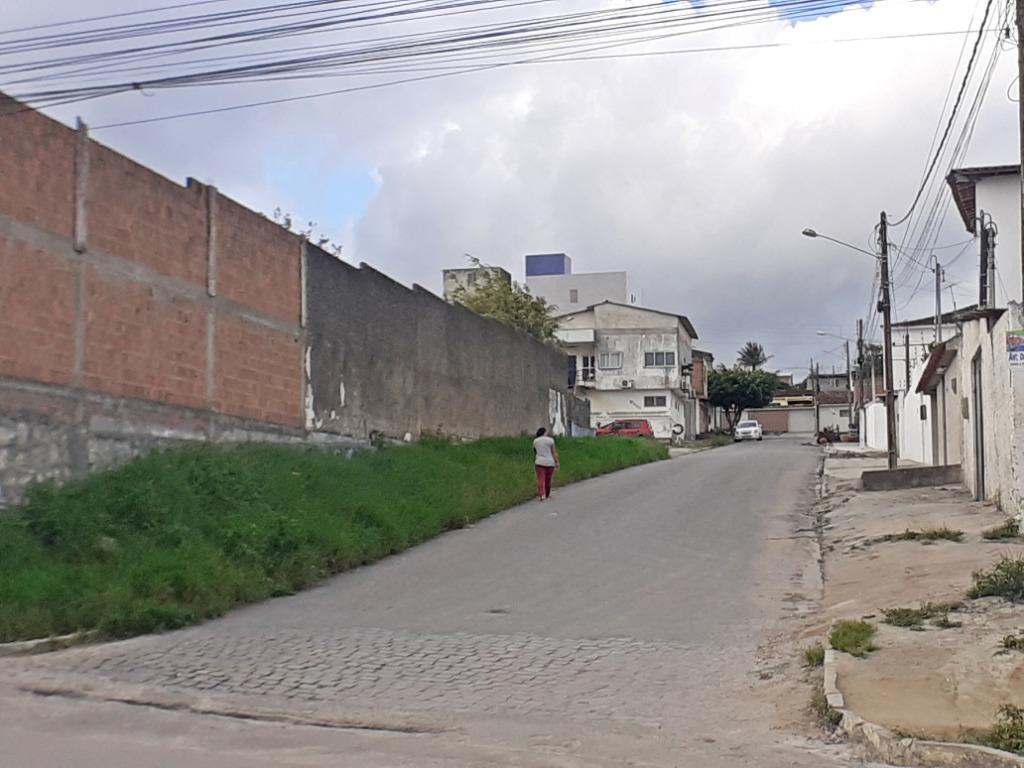 Terreno para alugar por R$ 15.000,00/mês - Francisco Simão dos Santos Figueira - Cohab 2 - Garanhuns/PE