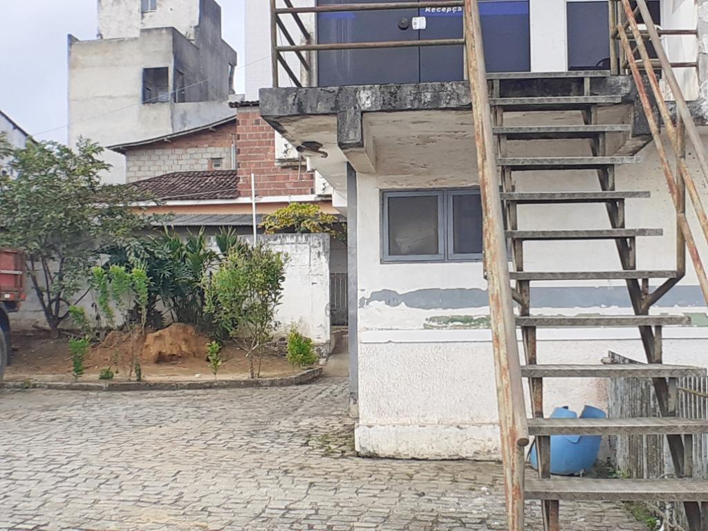 Terreno para alugar por R$ 15.000,00/mês - Francisco Simão dos Santos Figueira - Cohab 2 - Garanhuns/PE