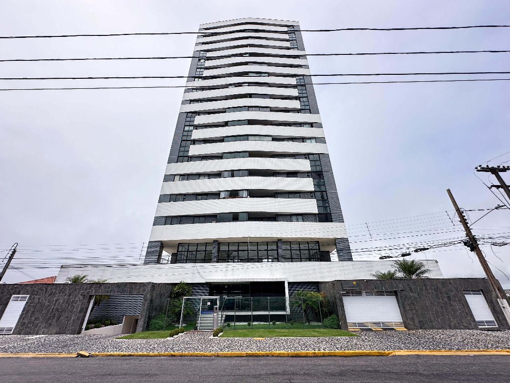 Apartamento com 3 quartos à venda por R$ 1.200.000 - Heliópolis - Garanhuns/PE