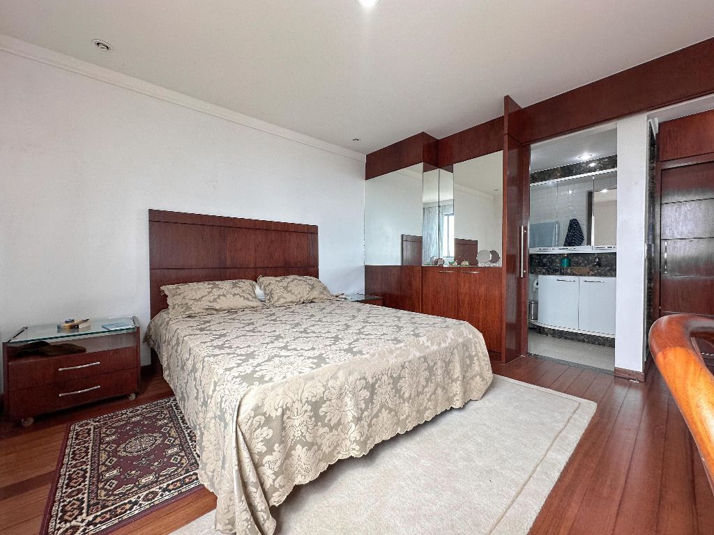 Apartamento com 3 quartos à venda por R$ 1.200.000 - Heliópolis - Garanhuns/PE