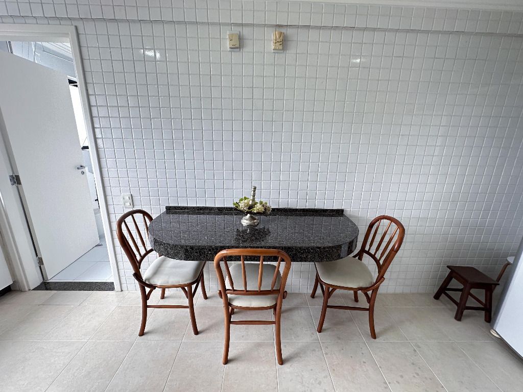 Apartamento com 3 quartos à venda por R$ 1.200.000 - Heliópolis - Garanhuns/PE