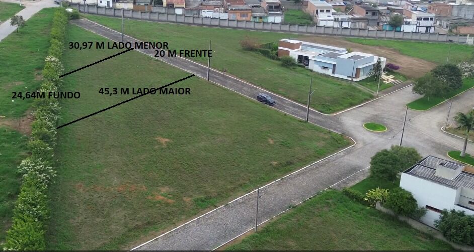 Imagens do imóveis Terreno á venda por R$ 85.000,00 no Condomínio Anumará