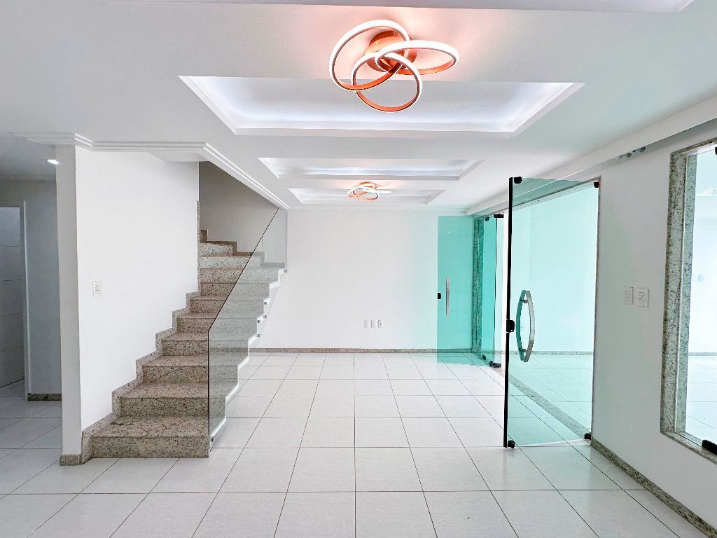 Imagens do imóveis Casa com 4 quartos à venda, 184 m² por R$ 600.000 - Santo Antônio - Garanhuns/PE