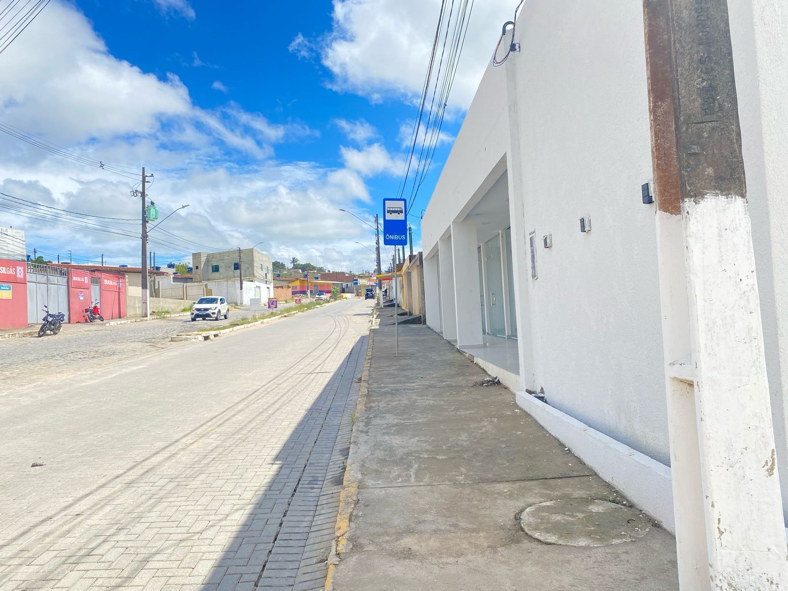 Sala Comercial aluguel por R$ 1.700,00 no Viana e Moura