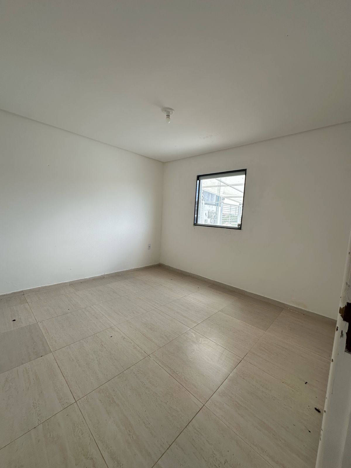 Imagens do imóveis ento Padrão á venda Térreo Francisco Simão por R$150.000,00 em Garanhuns-PE - Garanhuns/PE