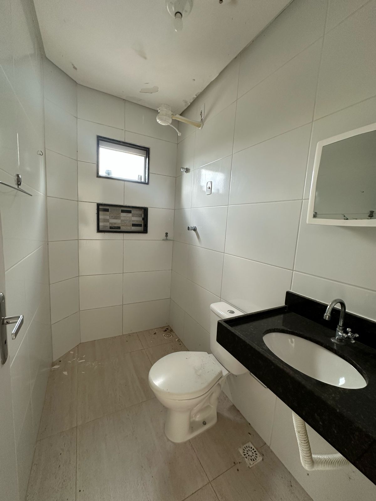 Imagens do imóveis ento Padrão á venda Térreo Francisco Simão por R$150.000,00 em Garanhuns-PE - Garanhuns/PE