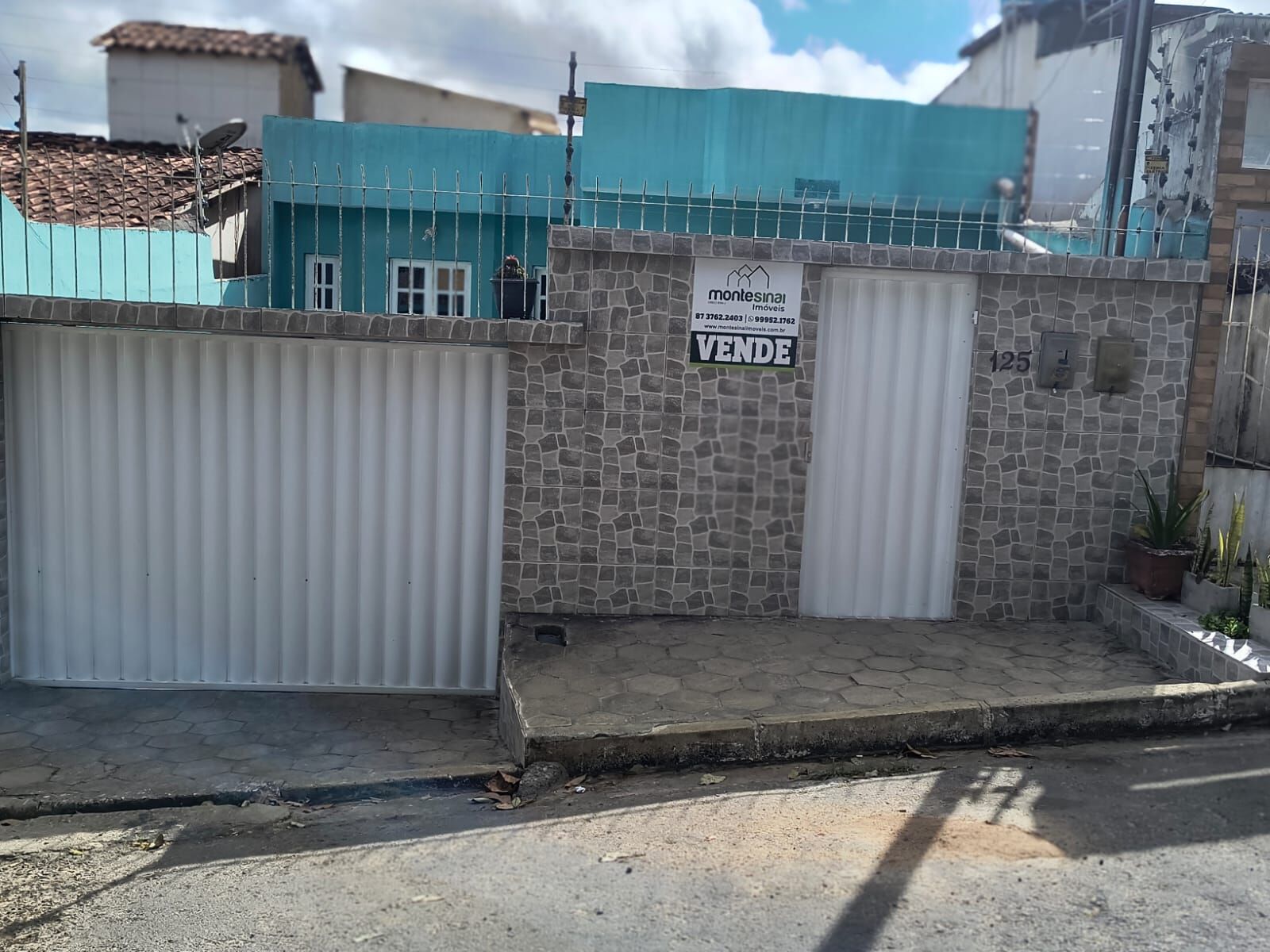 Imagens do imóveis Casa Padrão a venda por R$ 350.000,00 no bairro Heliopolis