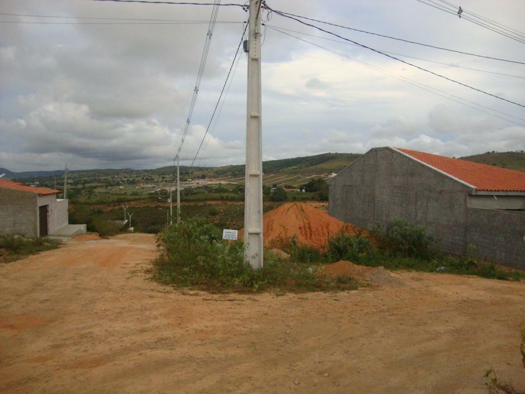 Imagens do imóveis Terreno à venda, 200 m² por R$ 60.000,00 - Loteamento Arco- Íris - Garanhuns/PE