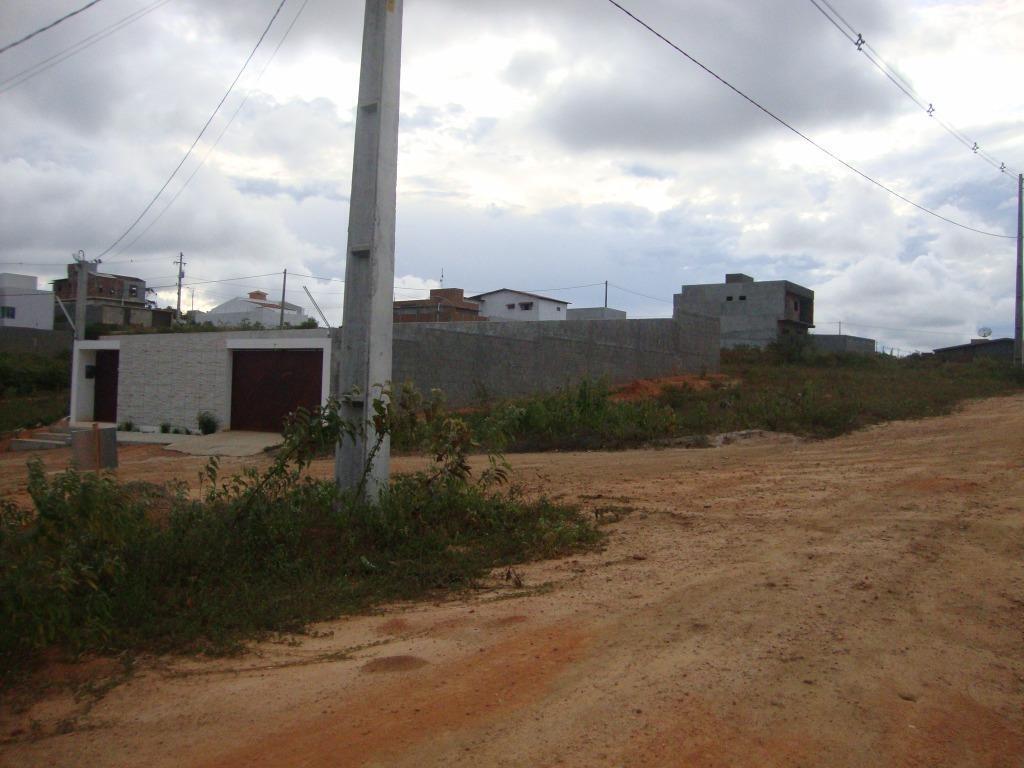 Imagens do imóveis Terreno à venda, 200 m² por R$ 60.000,00 - Loteamento Arco- Íris - Garanhuns/PE