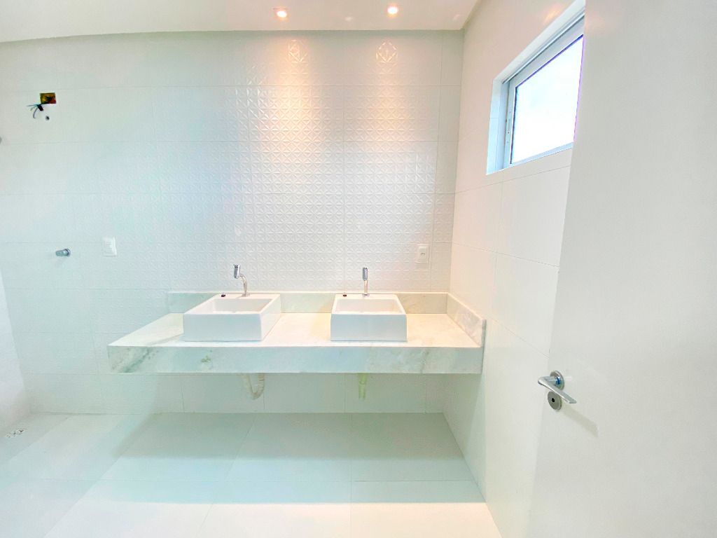 Imagens do imóveis Casa à venda no bairro Cidade das Flores - Garanhuns/PE.750.000,00