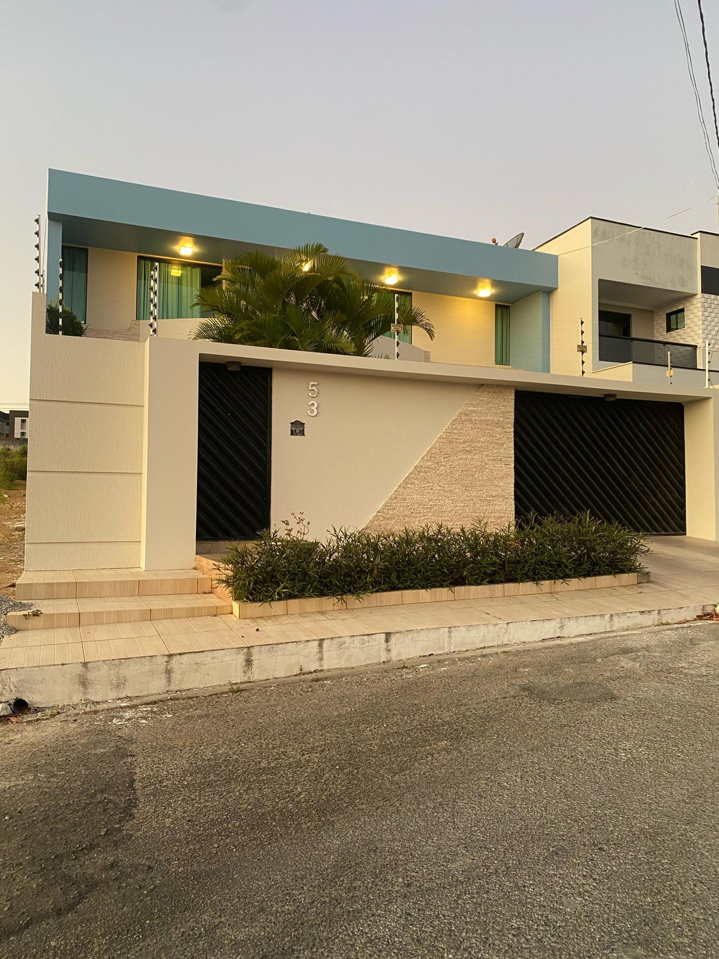 Casa Alto Padrão  com 5 quartos com suíte  355 m² à venda por R$ 1.600.000,00  -