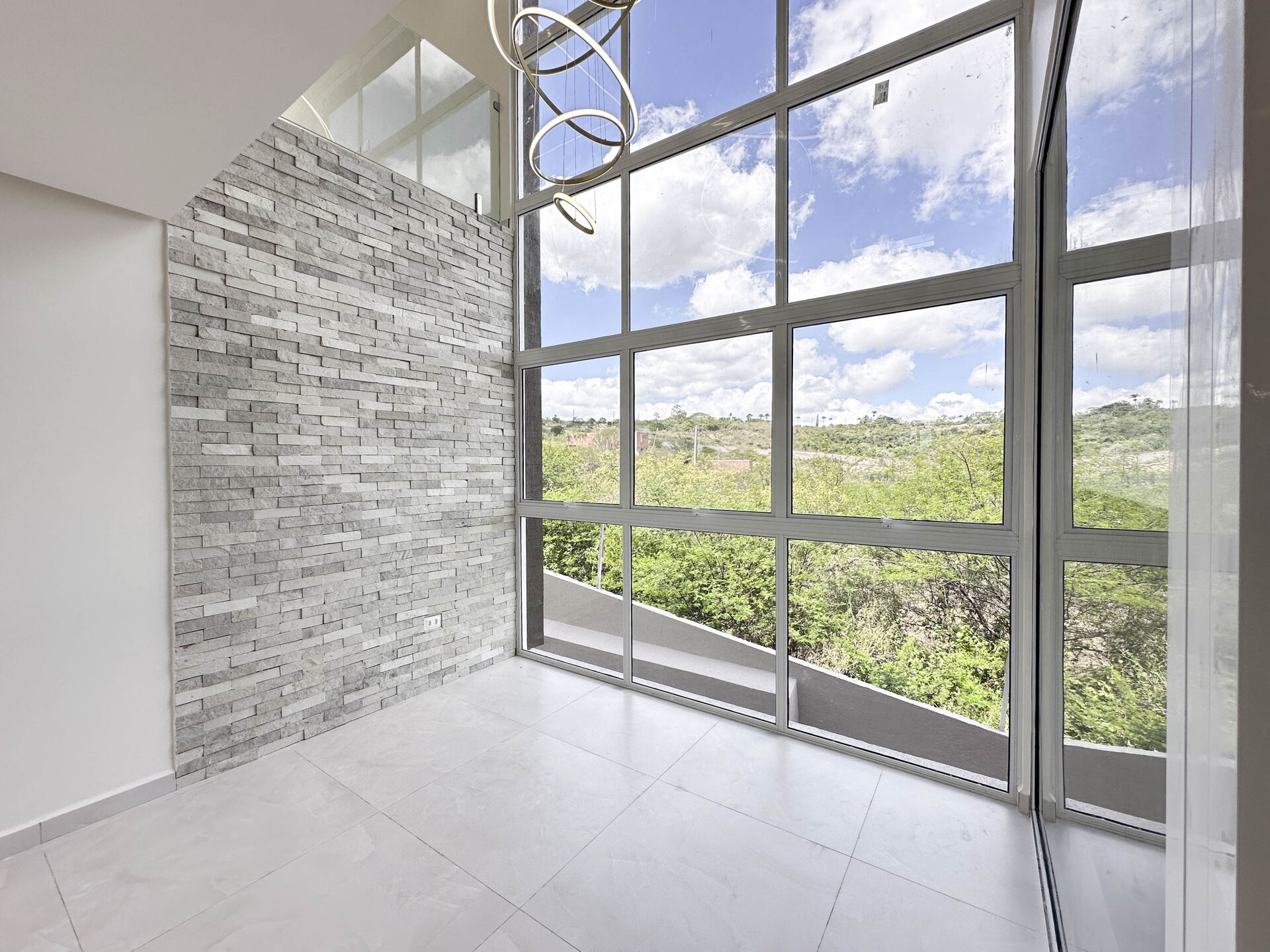 Imagens do imóveis Casa Alto Padrão á venda por R$ 2.200.000,00 no condominio Almedas Da Serra Privê