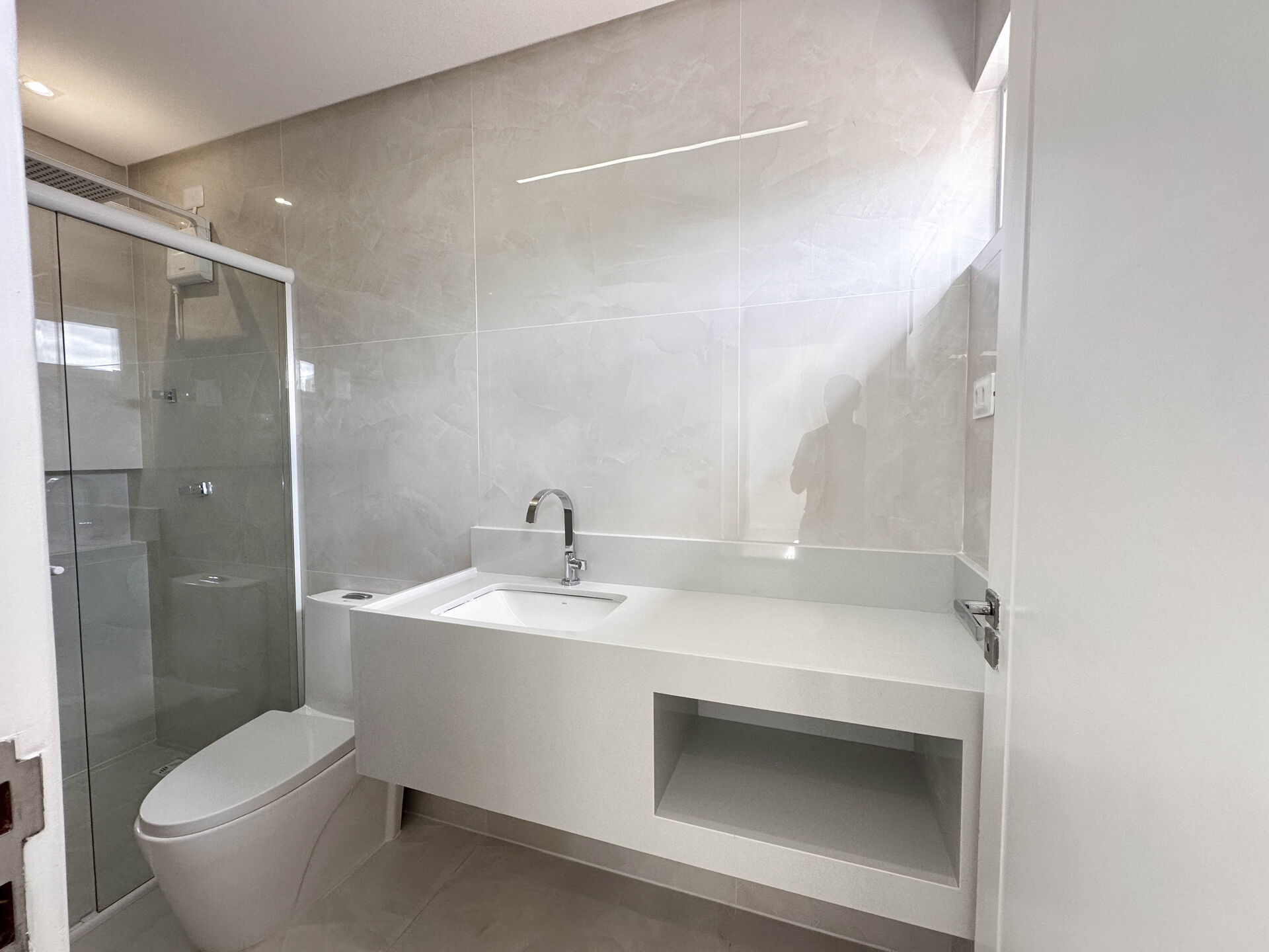 Casa Alto Padrão á venda por R$ 2.200.000,00 no condominio Almedas Da Serra Privê