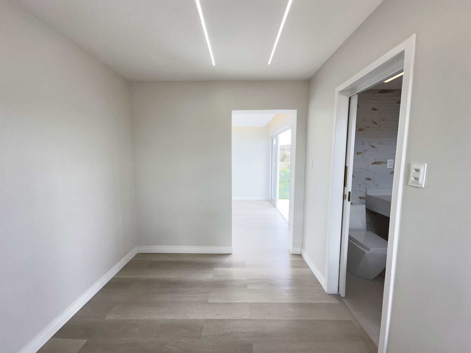 Casa Alto Padrão á venda por R$ 2.200.000,00 no condominio Almedas Da Serra Privê