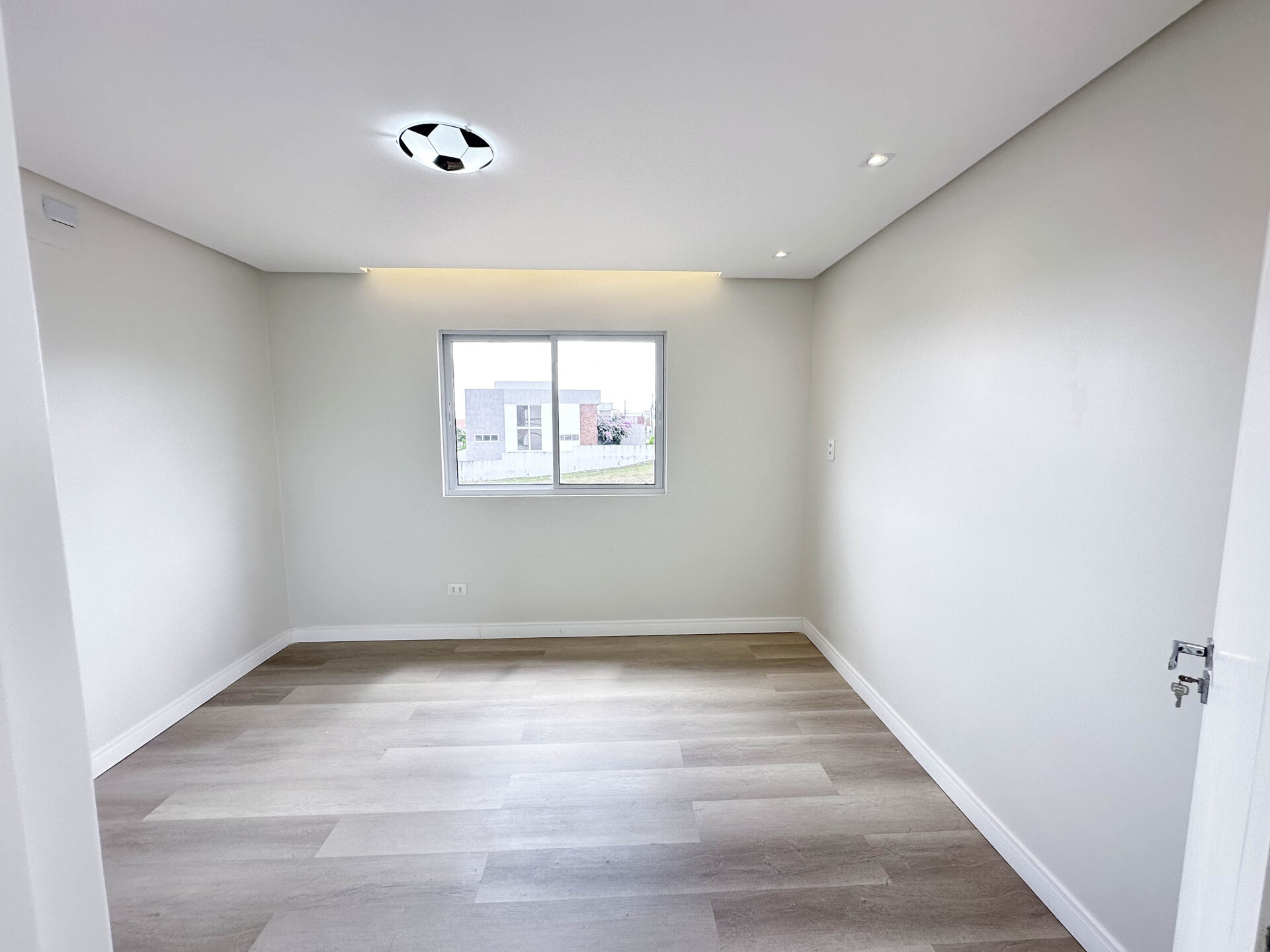 Casa Alto Padrão á venda por R$ 2.200.000,00 no condominio Almedas Da Serra Privê