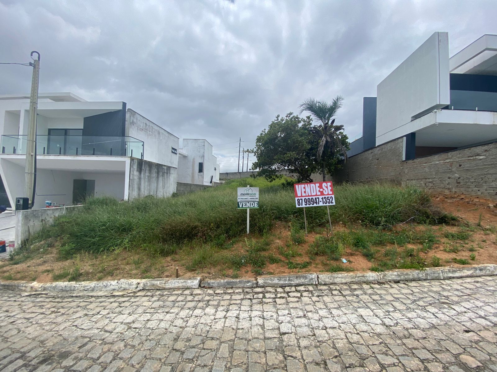 Terreno à venda no bairro Heliópolis em Garanhuns/PE