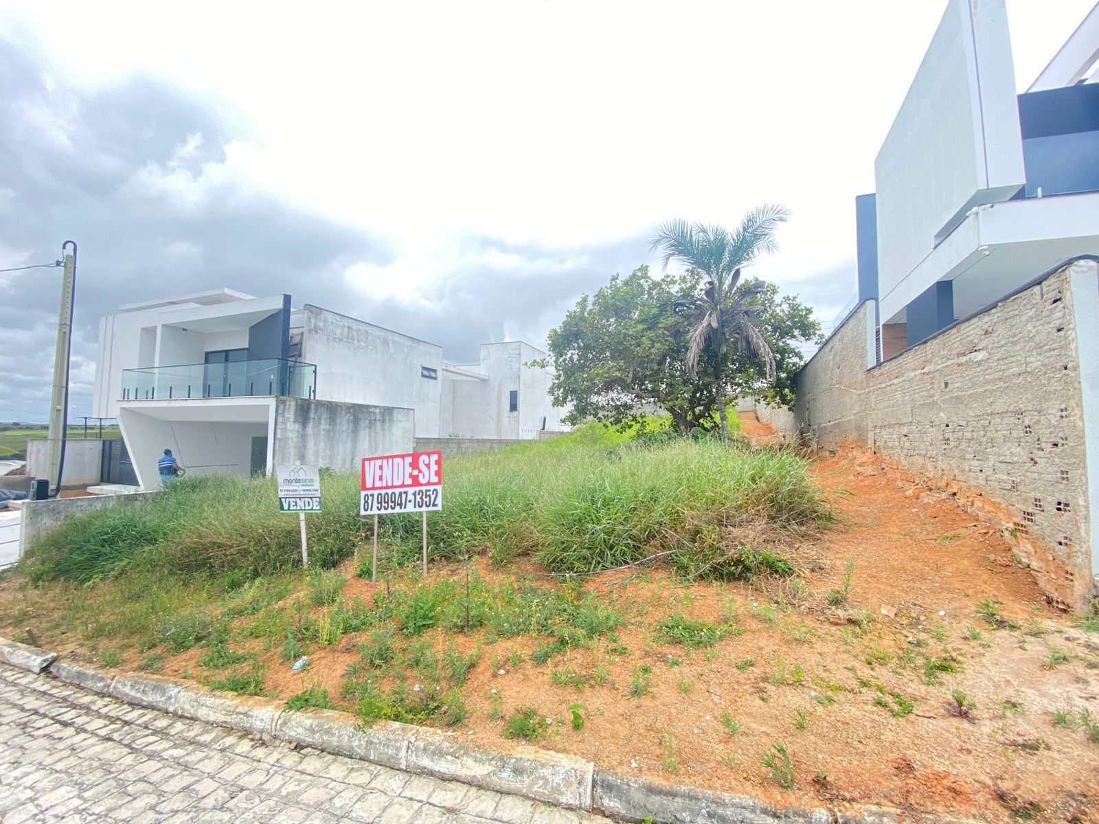Terreno à venda no bairro Heliópolis em Garanhuns/PE
